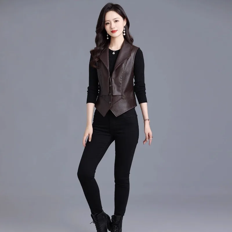 เสื้อกั๊กหนังเทียมผู้หญิง แฟชั่นฤดูใบไม้ผลิและฤดูใบไม้ร่วงใหม่ ทรงเข้ารูป แจ็คเก็ตหนังแบบไม่มีแขน สไตล์ลำลอง เสื้อกั๊กหนัง PU แบบสั้น เนื้อนุ่ม