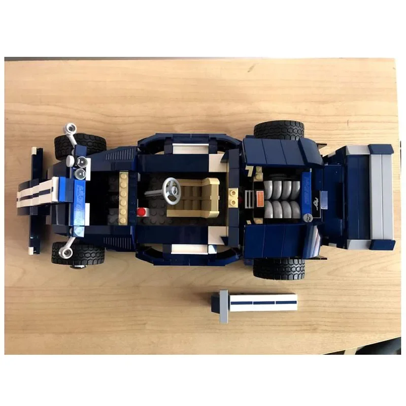 MOC-38530F1 Supercar Assembly Stitching Building Block Model; 572 Building Block Parts Kids Birthday Building Block Toy Gift