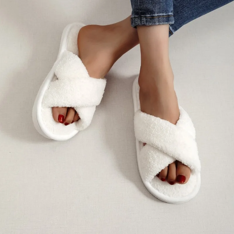 Four Seasons Women Opening Plush Slippers Adults White Fur Warm Plush Slides Female Indoor Floor Quiet Lightweight Flat Sandals