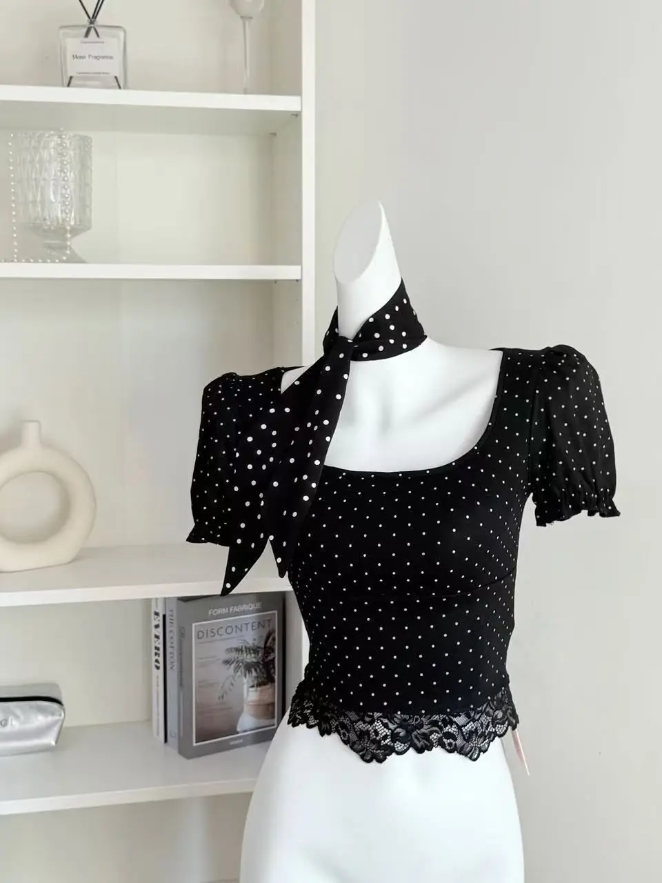 

Chic Sweet Sister Polka Dot ort Sve T irt Women's Summer New Slimming Unique Belt Design Small Top Korean Sle Commute