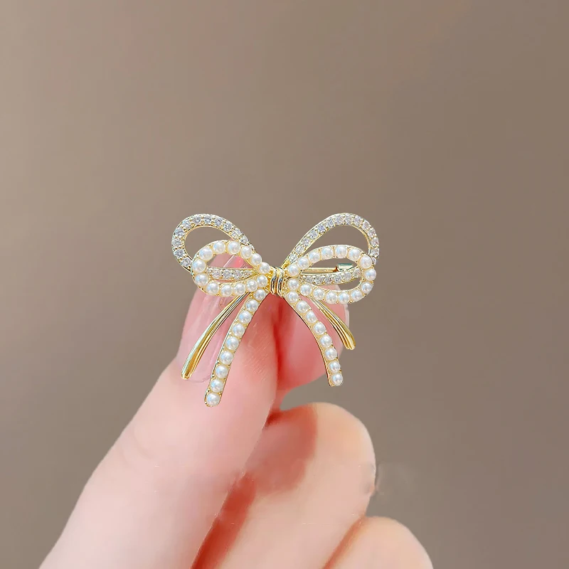 Exquisite Bowknot Pearl Brooches For Women Anti-light Corsage Fashion Fixed Clothes Pin Jewelry Small Accessories Gift