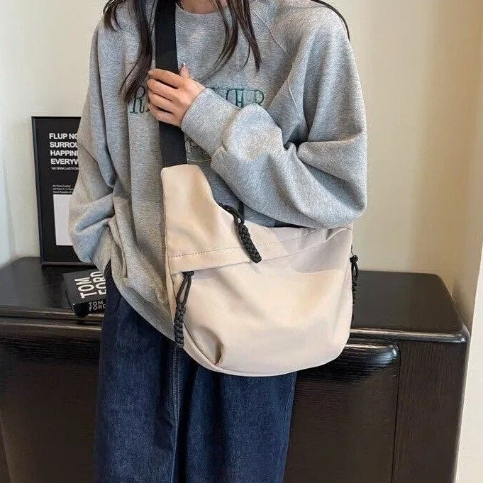 Nylon Dumpling Bag Large Capacity Casual Women's Crossbody Bag Sporty Trendy Single Shoulder Bag Popular Zipper Closure