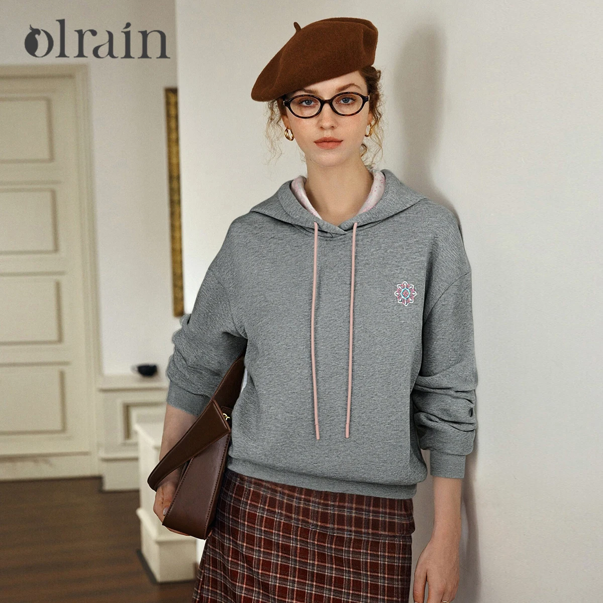 

OLrain Women's Winter Hoodies 2025 New Contrasting Jacquard Hooded Casual Pullover Long Sleeve Knitted Sweatshirts O57DR002161