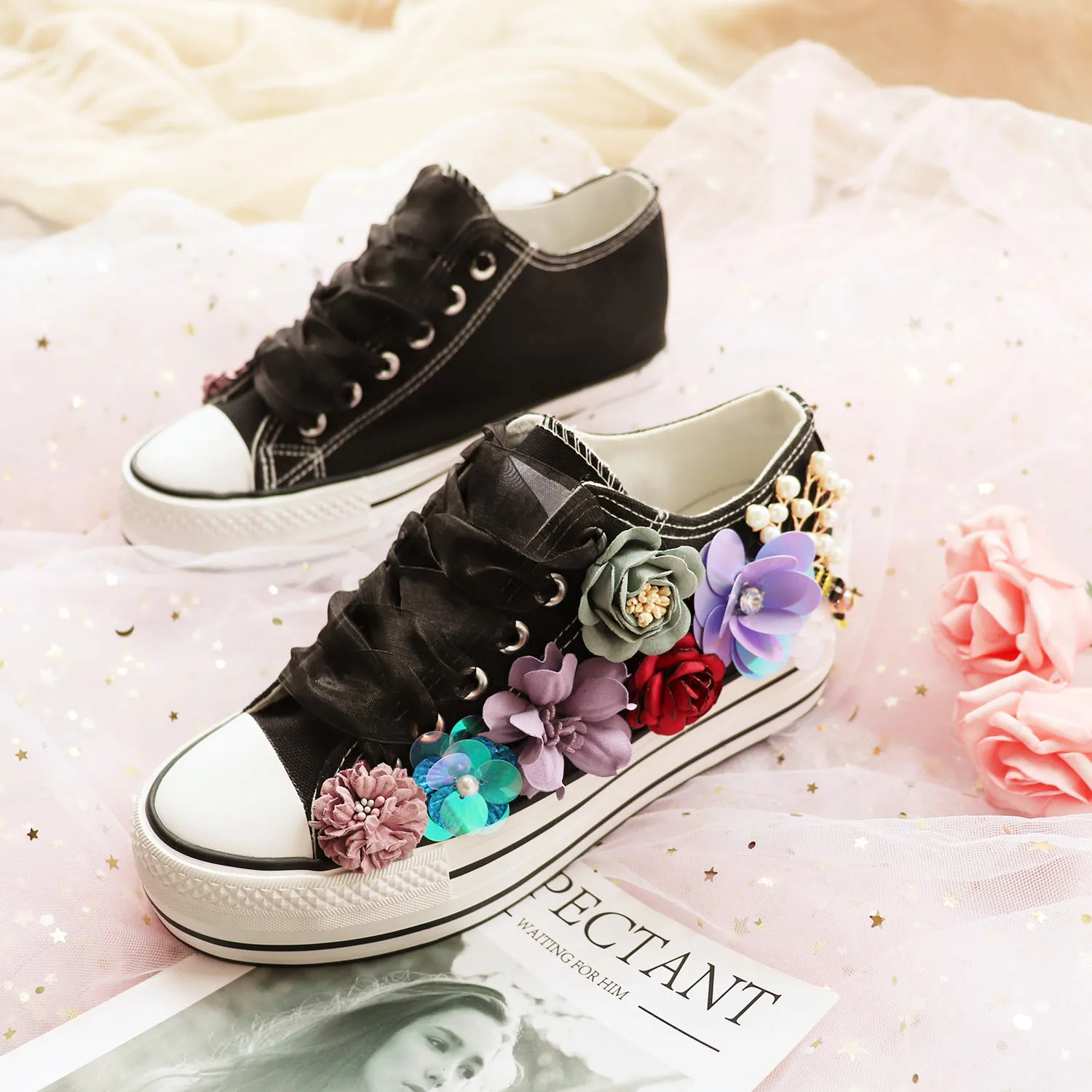 2022 Spring New Inner Increase 6cm Thick Soled Canvas Shoes Women\'s 3D Flower Black Single Shoes Canvas Handmade