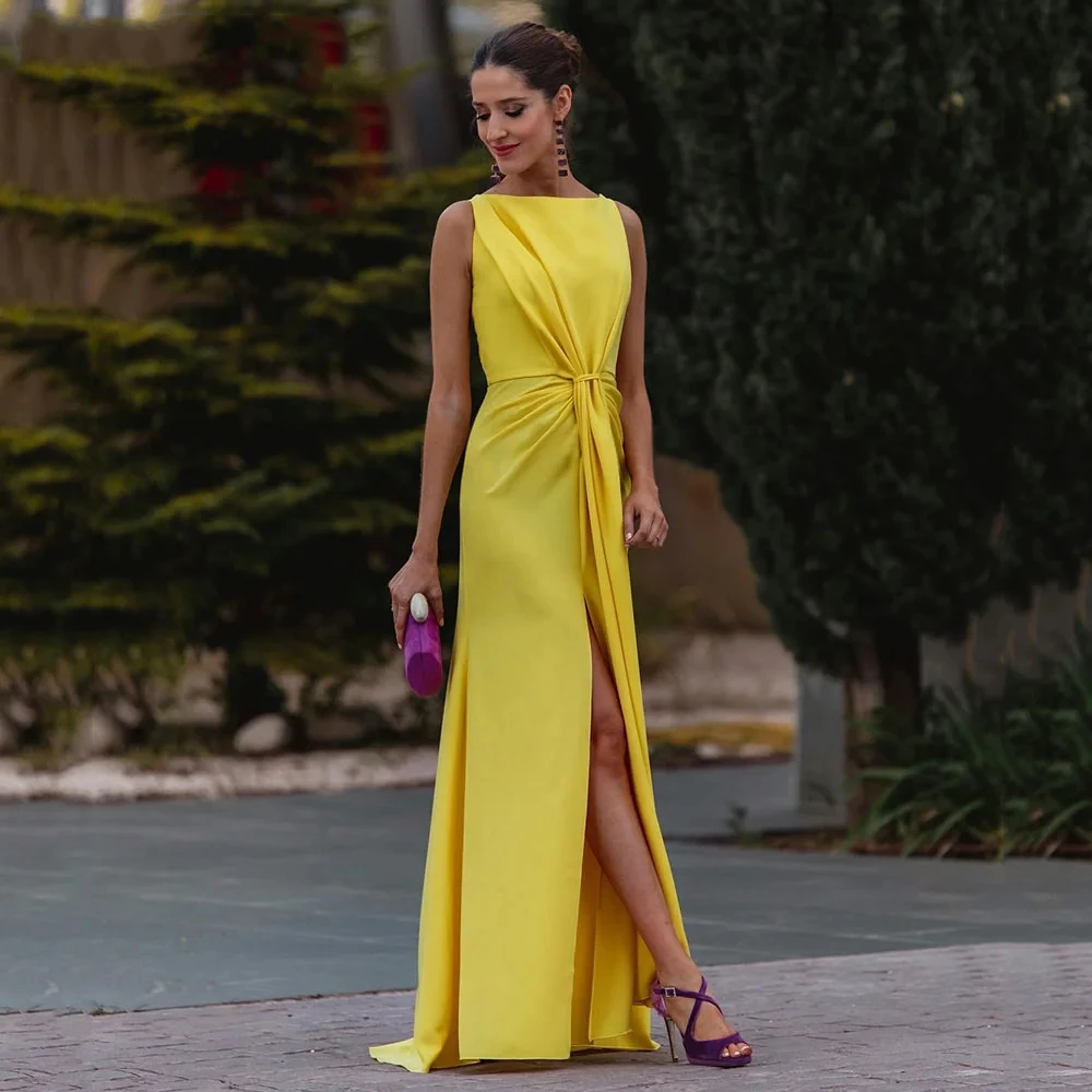 

Yellow Arab celebrity evening gown crew neck sleeveless side slit floor-length elegant women's formal bespoke gown