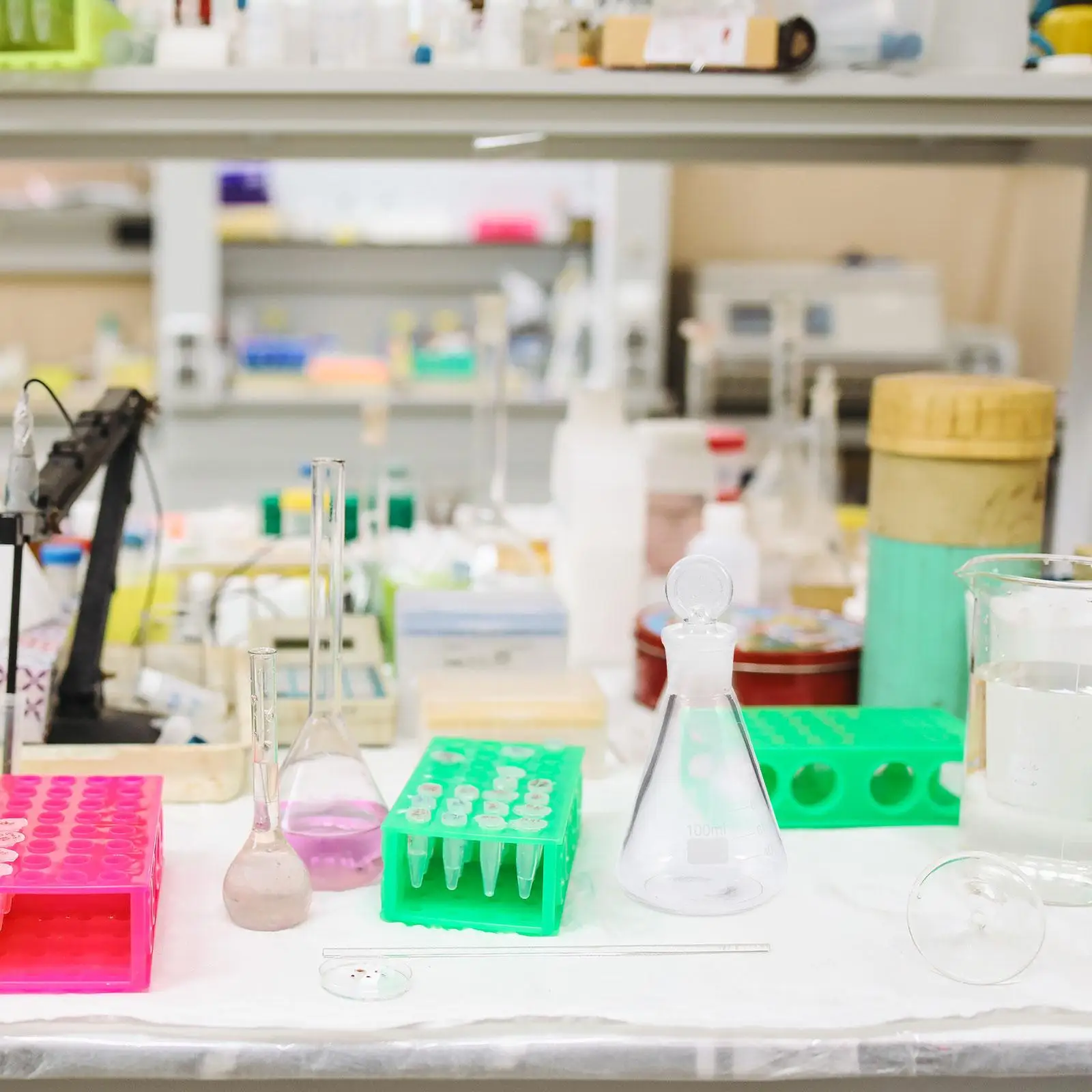 Labu Erlenmeyer dengan Sumbat Gelas Tutup Gelas Kimia Laboratorium