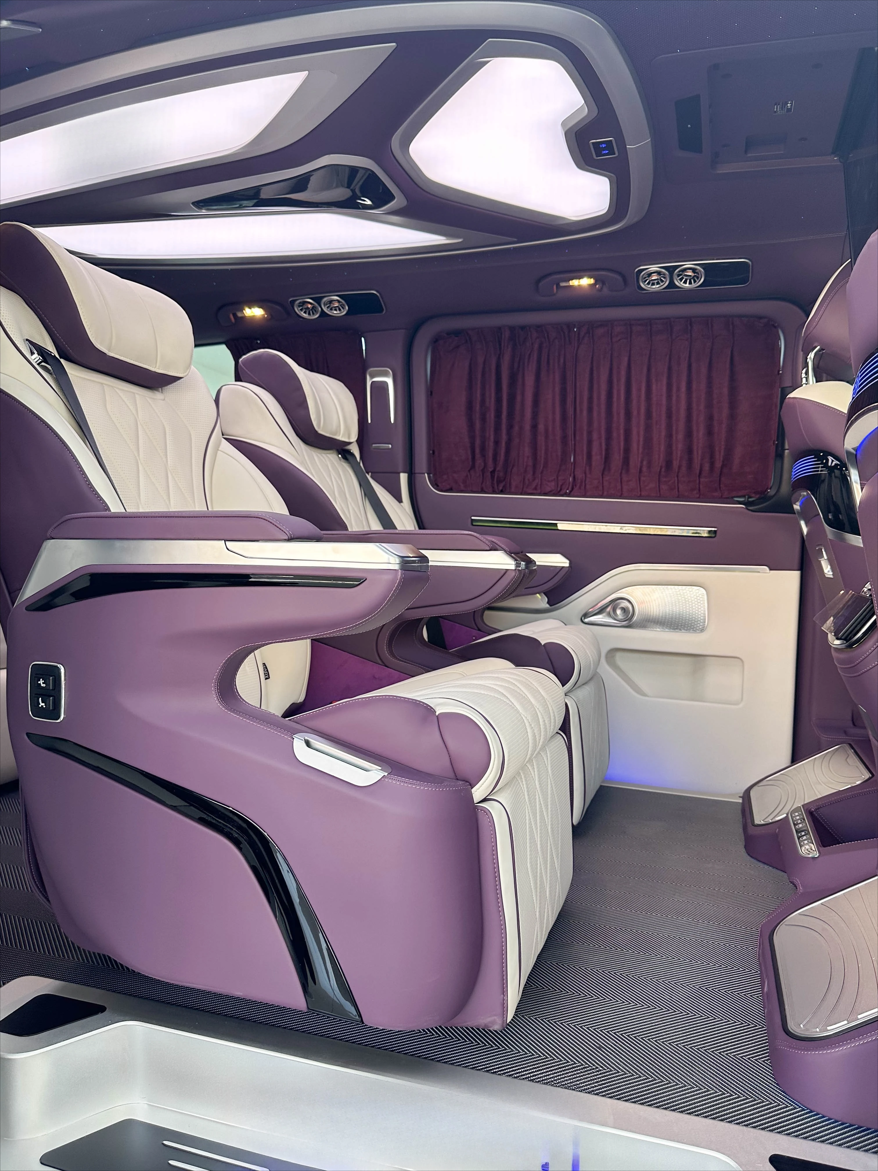 YLD High Quality Auto Parts Modification Upgrade Interior Conversions Kits for W447/ Vito / V Class
