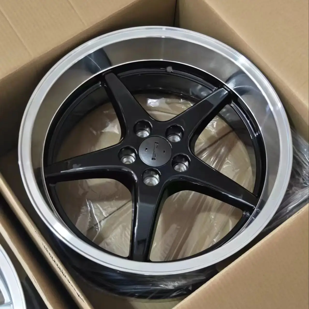 TP Classic Deep lip Alloy personenauto wielen voor Volvo 18 inch Offset 6 PCD 5X108 Zilver+Polish Kleur