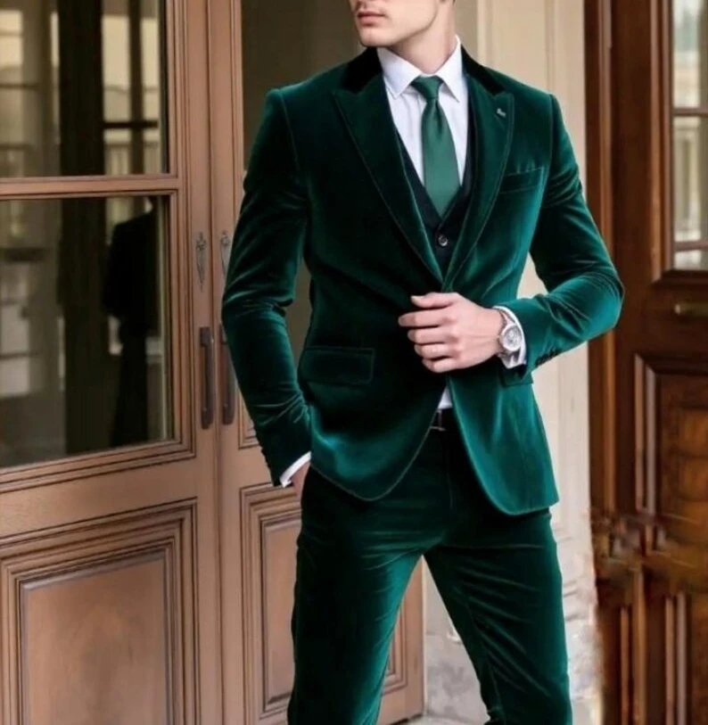 

Green Velvet Suit Men's 3-Piece Slim Fit Wedding Suit