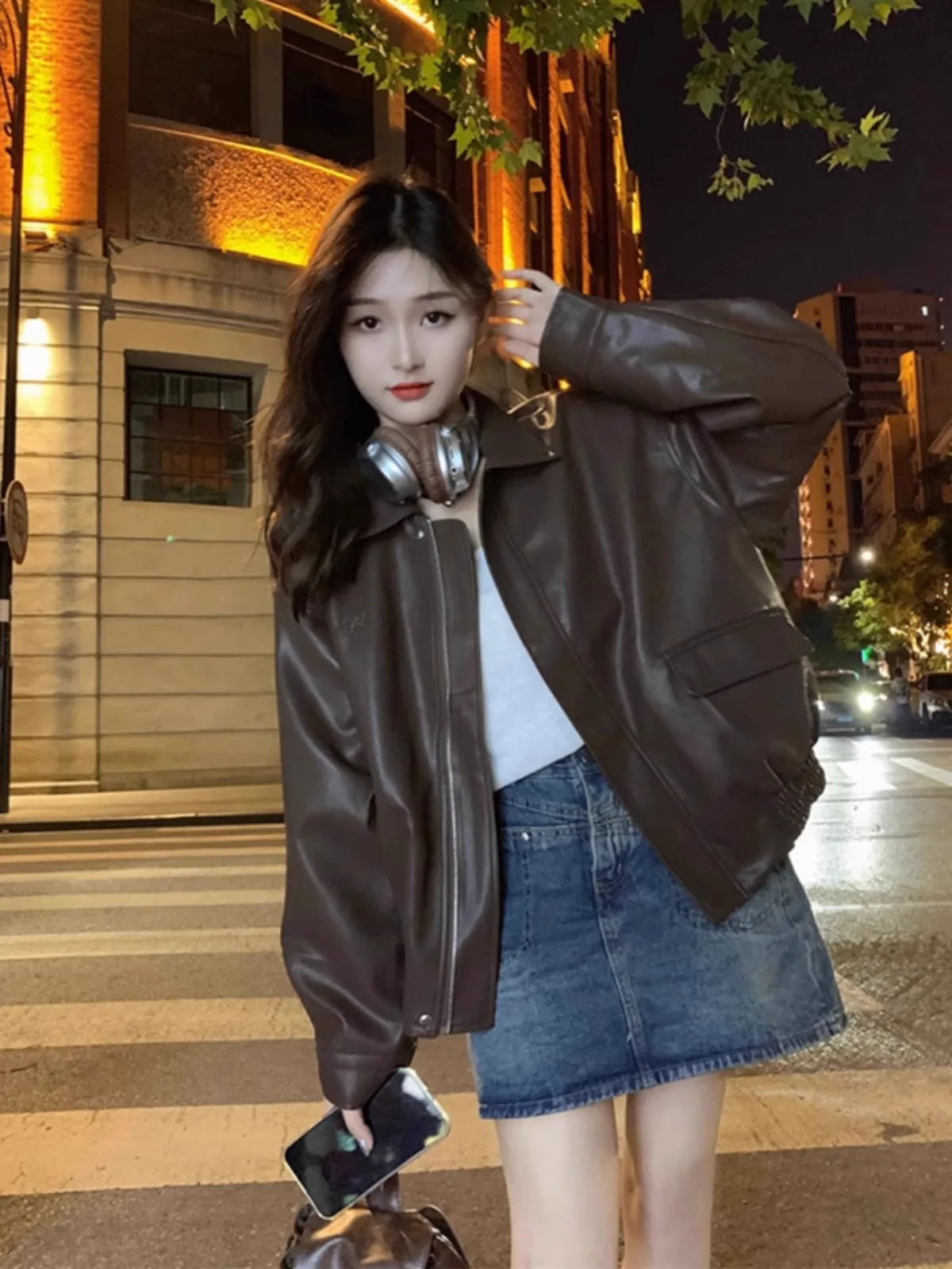 Brown Leather Jaet Women's Spring Autumn Korean Version 2025 New Cool Girl Motorcycle Loose Long Sve Jaet Top