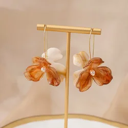 2024 Retro Style Maillard Atmosphere Earrings Gradient Color Irregular Petals Drop Earrings Women's Fashion Graceful Jewelry