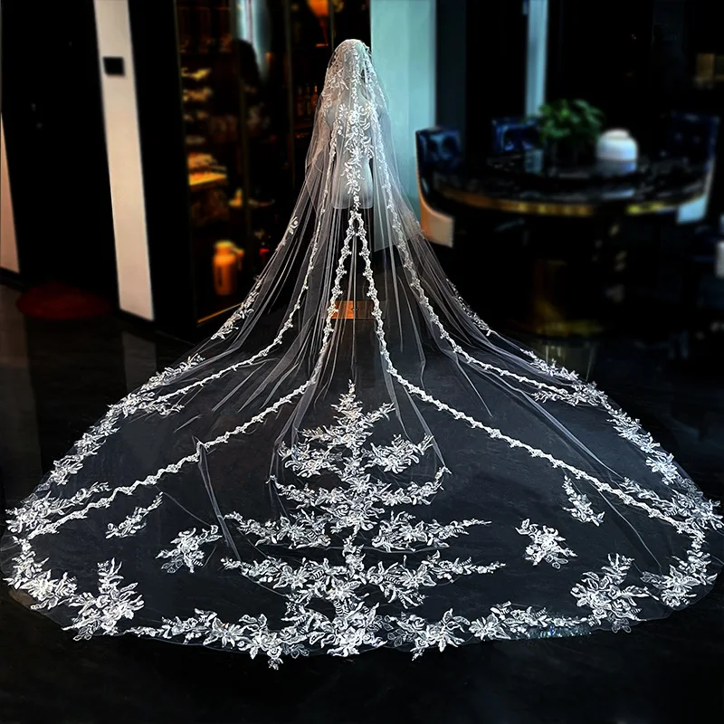 

Luxury Wedding Veils for Bride Lace Appliques 3.8 Meters Long Cathedral Length Blusher Veil with Comb Bridal Hair Accessories