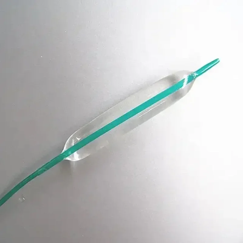 Kateter-menipiskan multitahap pelebaran