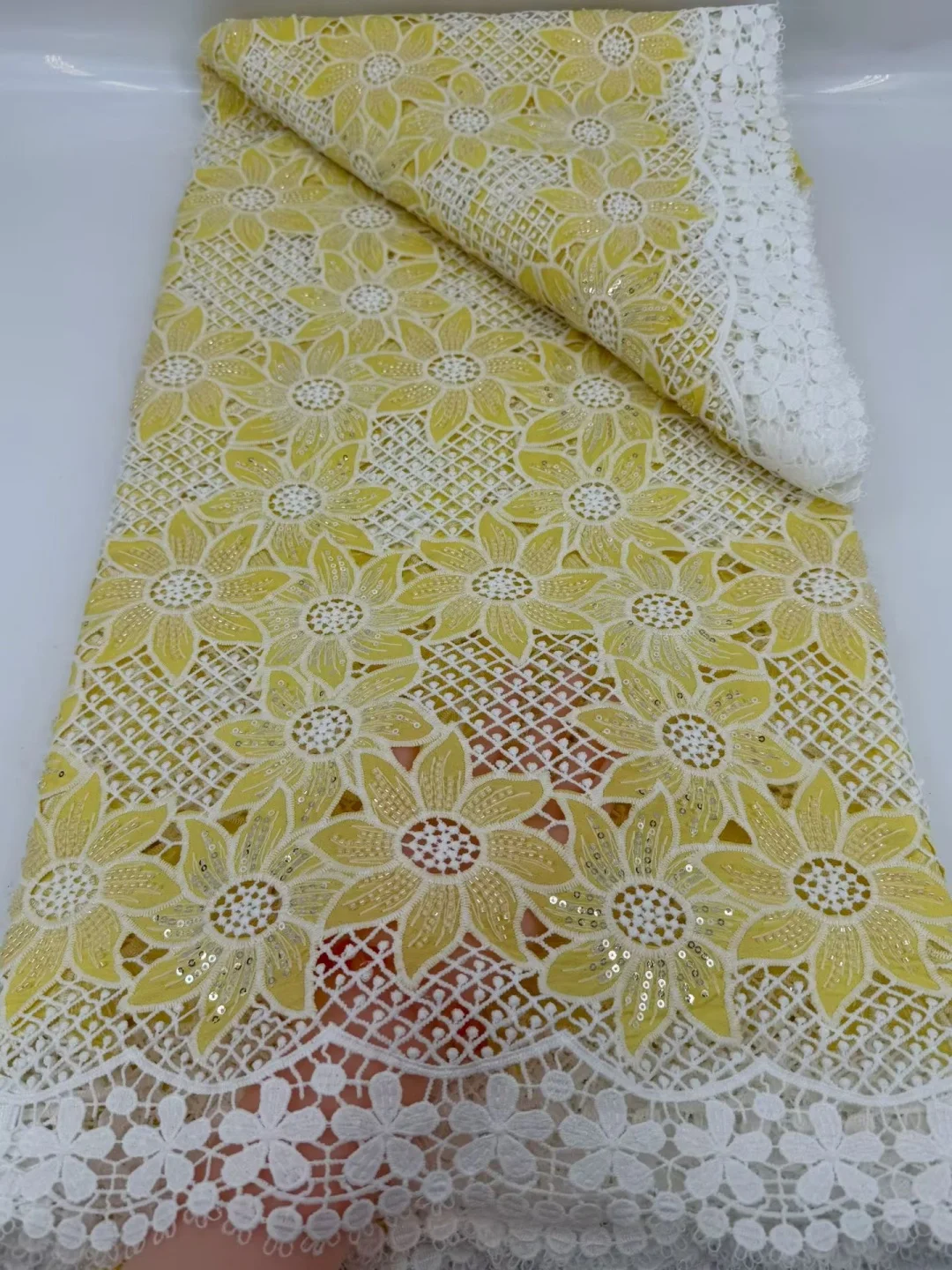 

2026 Luxury African Swiss Voile Lace Fabrics Embroidery African Lace Fabric Cotton Fabric Stones for Nigerian Party Dress