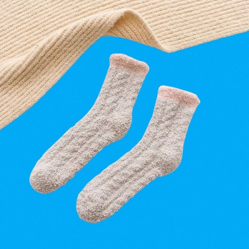 3/6 Paar hochwertige Frauen schlafen Herbst Winter Mid-Tube Home Plüsch Socken Plüsch Boden Socken Korallen Fleece Damen Baumwoll socken