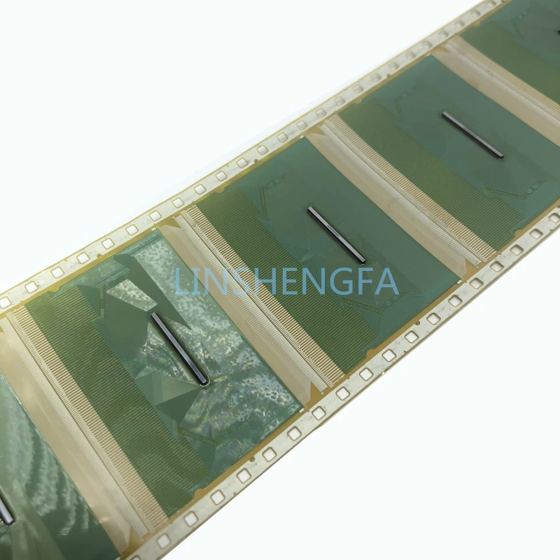 1-5PCS RM76320FB - 61 - a RM7632OF8 - 61 - a RM76320FB - 61 - a new coil to indicate 32 inch side TAB module COF package