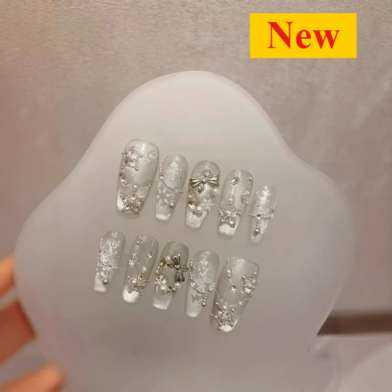 NewSnow White كارول الشتاء اليدوية الصحافة على الأظافر الأبيض عيد الميلاد القط العين الأظافر وهمية ندفة الثلج ستار القوس شجرة عيد الميلاد مسمار الفن