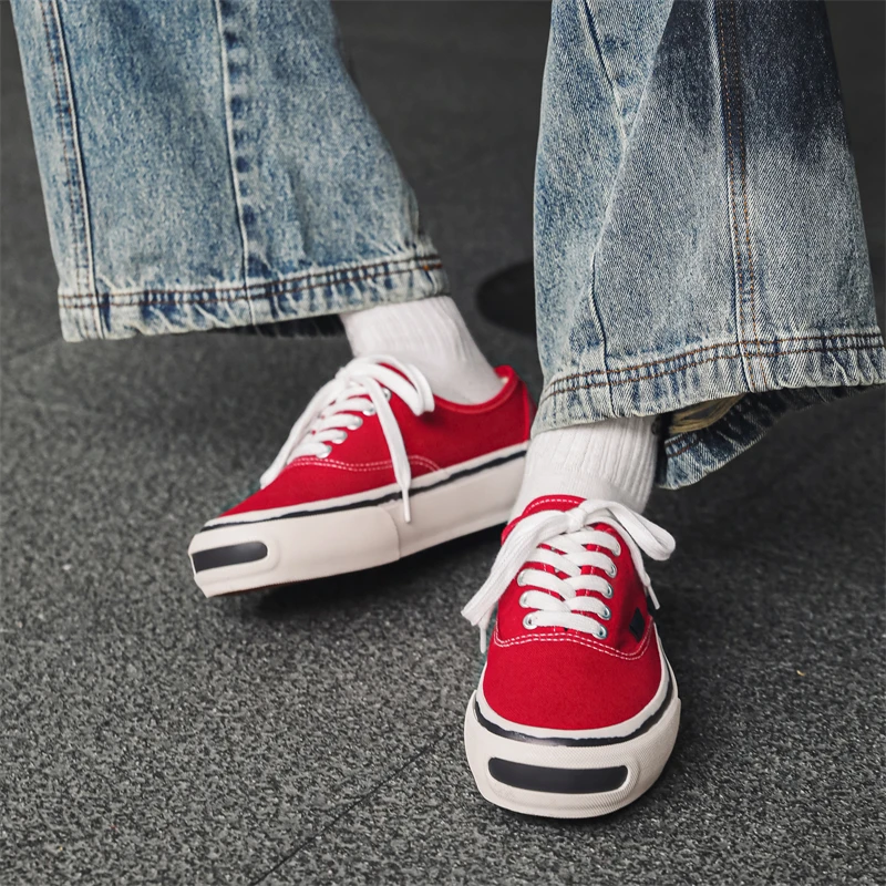 HKDQ Trend Red Vulcanized Sneakers Men Canvas Shoes Low Top Fashion Casual Sneakers Men Non Slip Platform Men's Skateboard Shoes