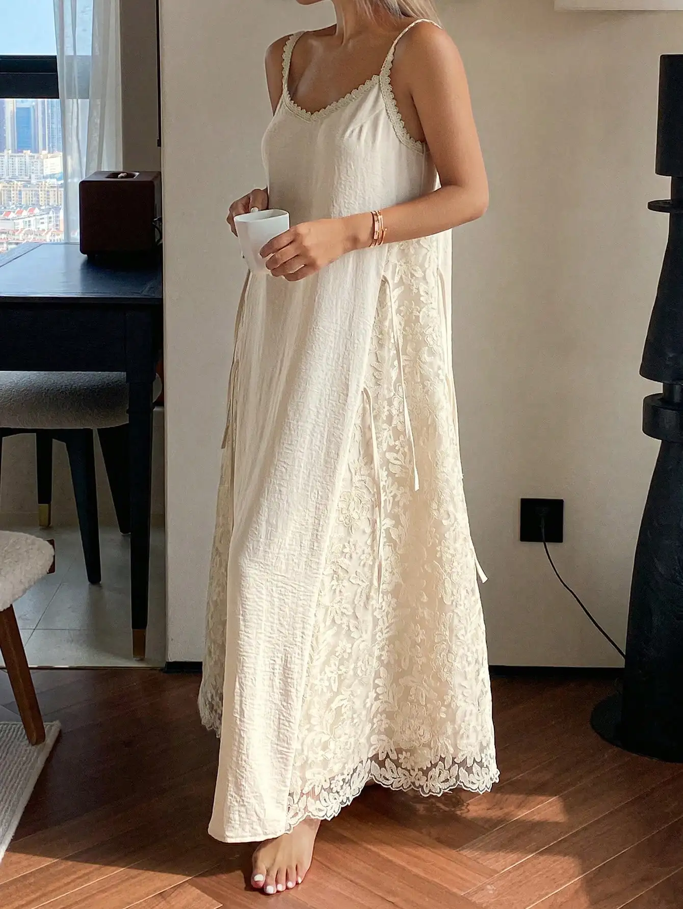 

Elegant Lace-Trimmed Slip Nightgown for Women, Long Maxi Sleep Dress with Floral Embroidery