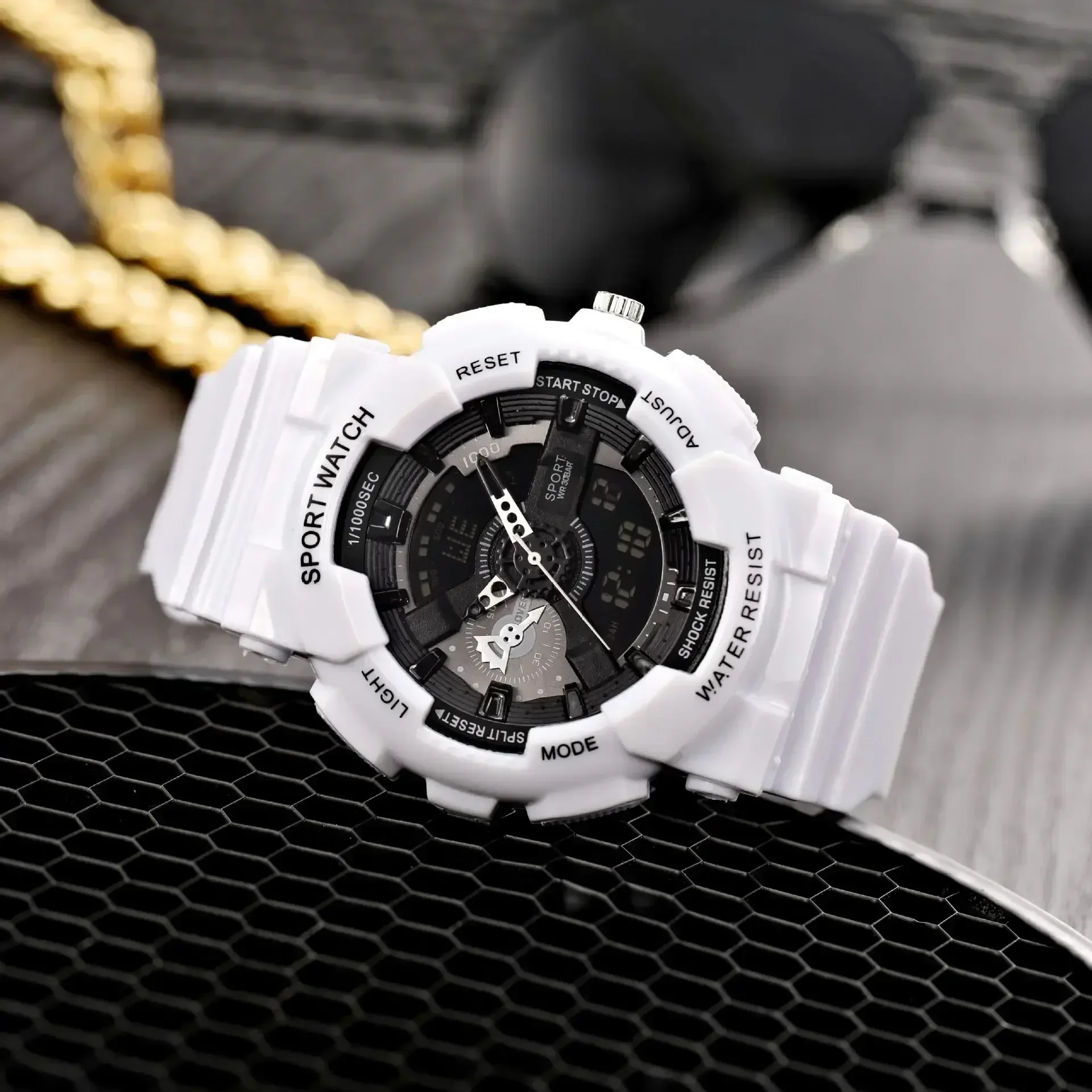 

Многофункциональные молодежные спортивные цифровые часы, мужские противоударные двойные наручные часы, светодиодный хронограф, будильник, мужские часы Cool Hour Vogue