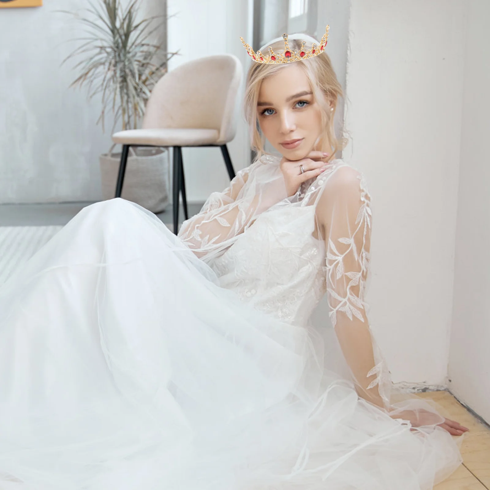 

1Pcs Exquisite Bride Hair Crown Crystal Wedding Accessory Baroque Style for Thanksgiving Birthday Celebration Elegance