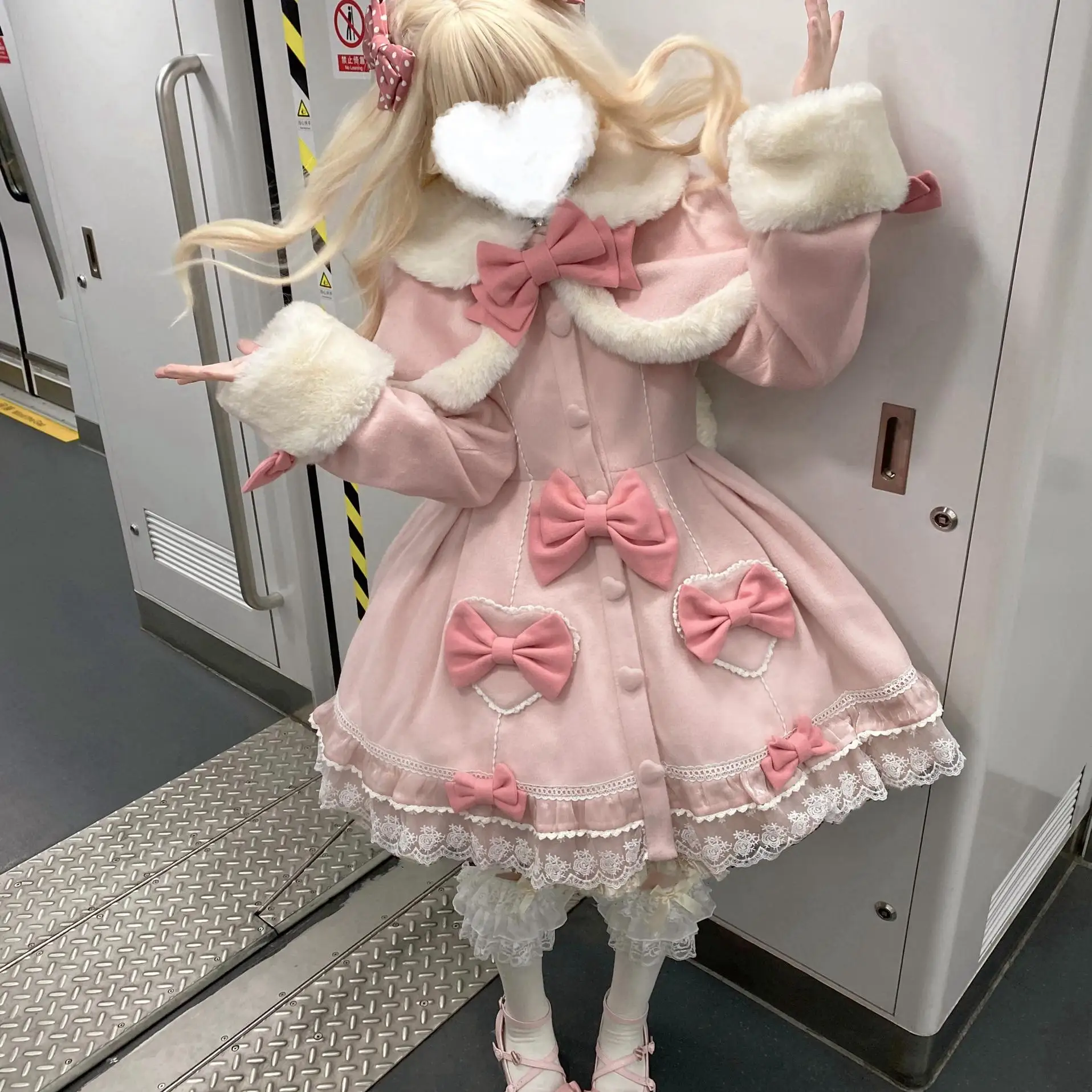 Lolita Sweet Wool Cape Coat Girls Women's  Autumn and Winter Girl Cute Bow Plush Collar Elegant Y2k Woolen Jacket with Cloak