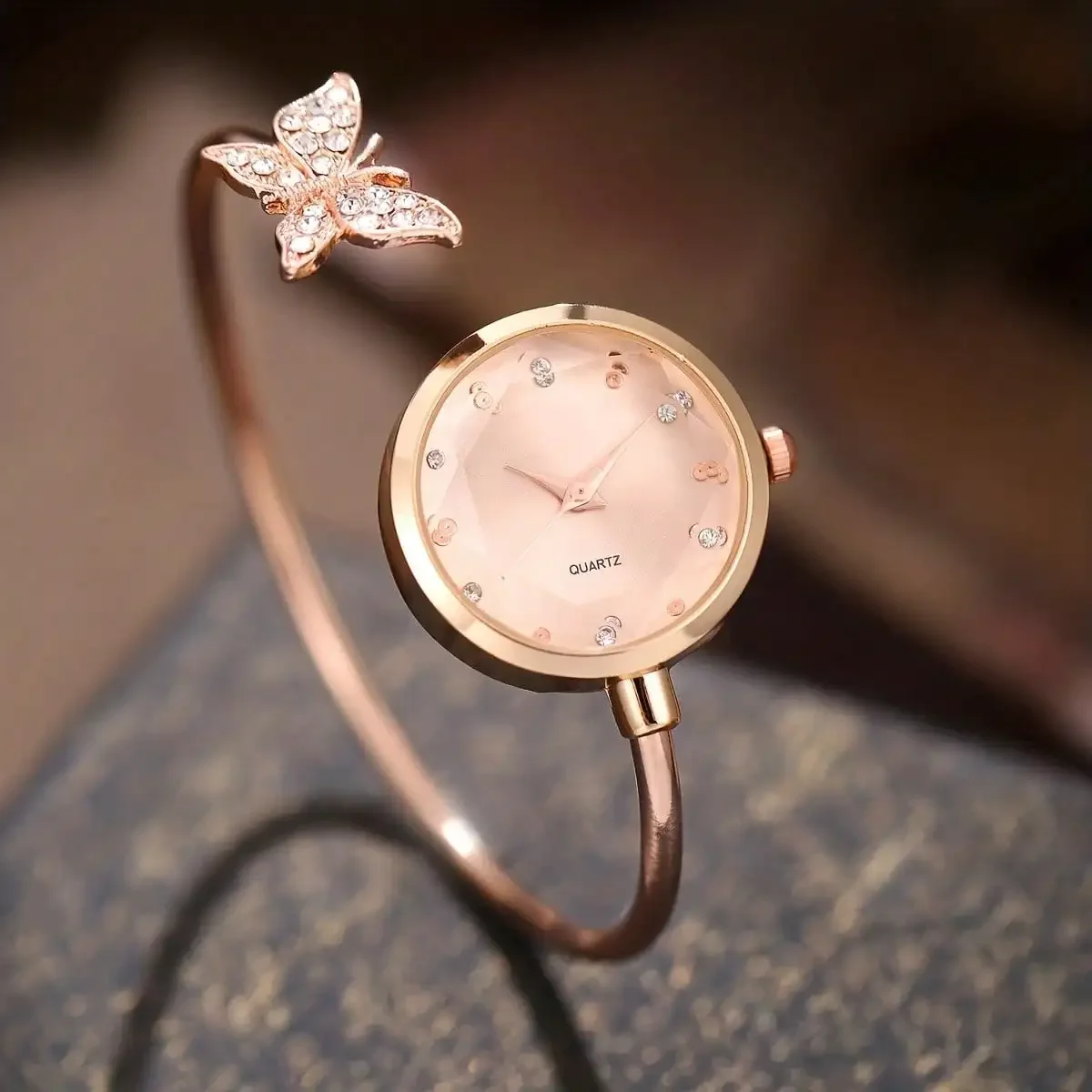 Women Butterfly Bangle Quartz Watch Round Rhinestone Dial Rose Gold Silver Optional Ladies Wristwatch