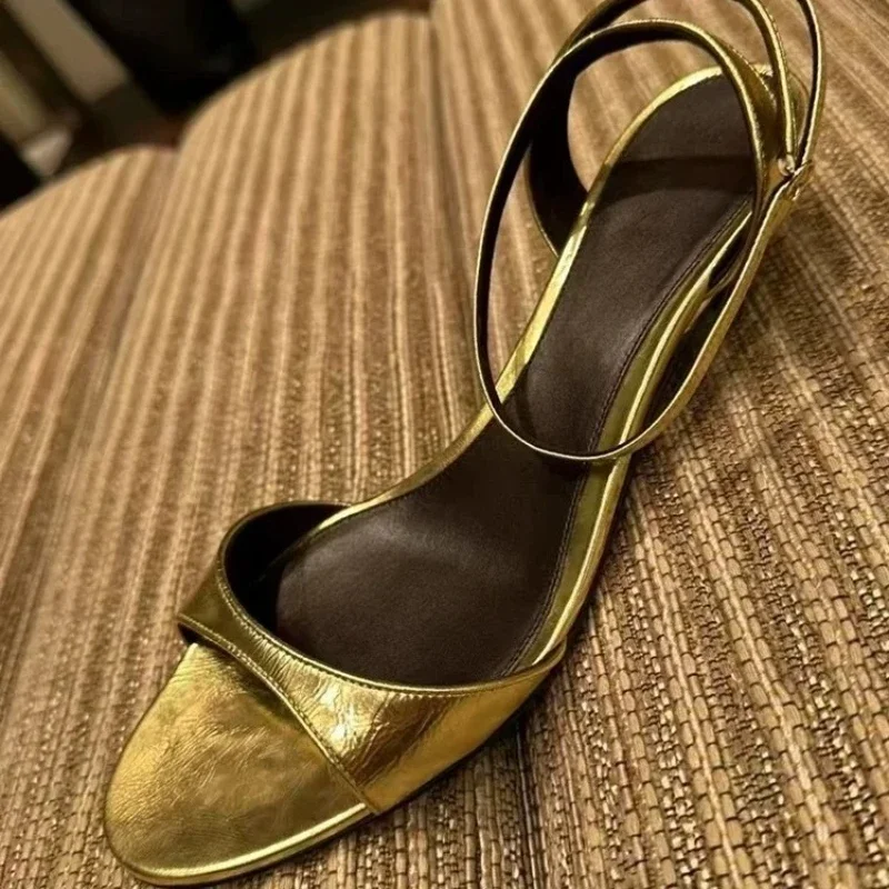 موضة جولة تو الكاحل حزام صنادل عالية الكعب المرأة مثير المفتوحة تو هريرة كعب أحذية مصممين الصيف عطلة صنادل شاطئ