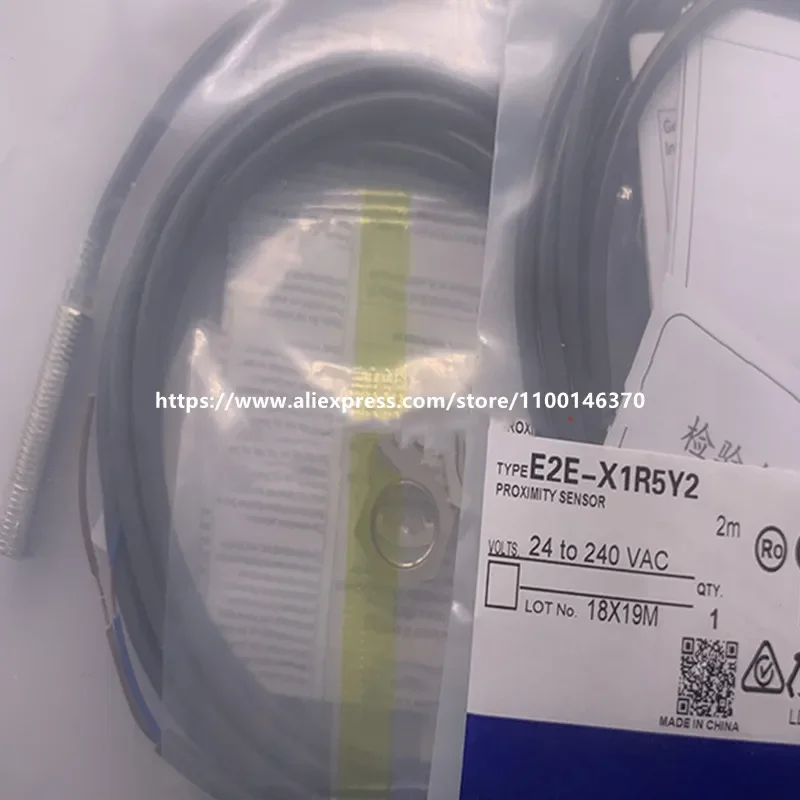 

3Pcs New High Quality Proximity Switch E2E-X1R5Y2 E2E-X1R5Y2-Z