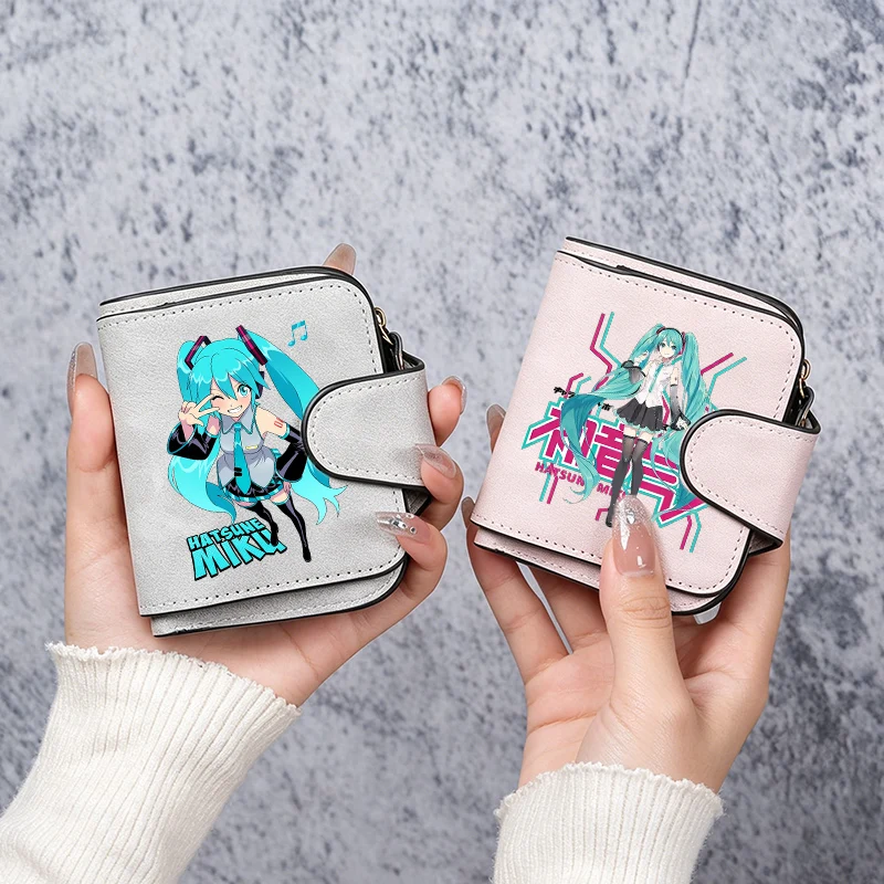 

Female Short PU Wallet Hatsunes Miku Cartoon Cute Coin Purses Bag Fashion Women Money Bag Anime Print Wallet Kawaii Card Holder