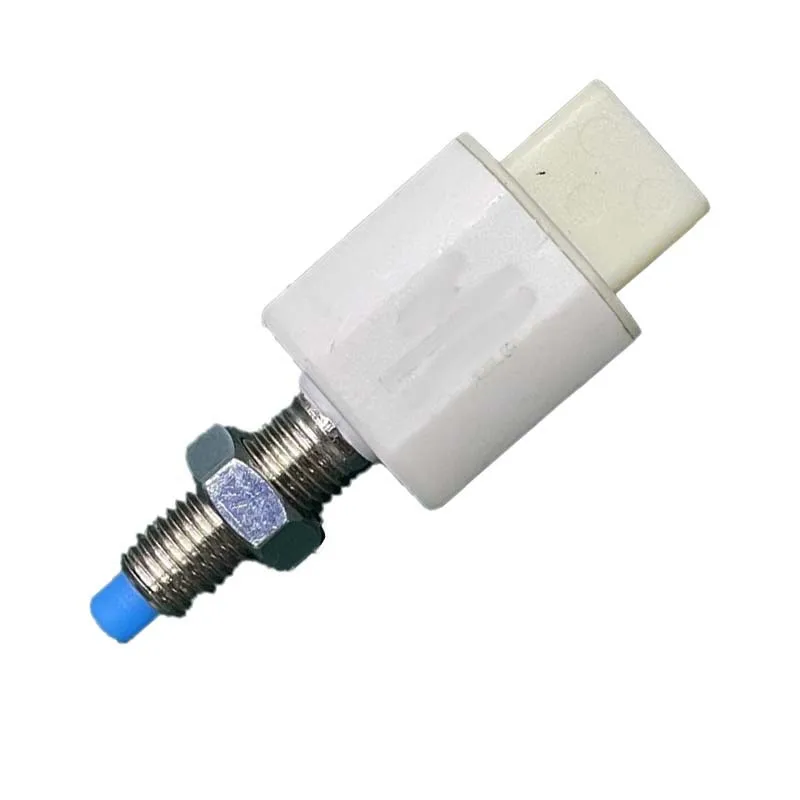 For Toyota Overbearing/Corolla EX 5 plug, hardcore brake light switch 84340-30130