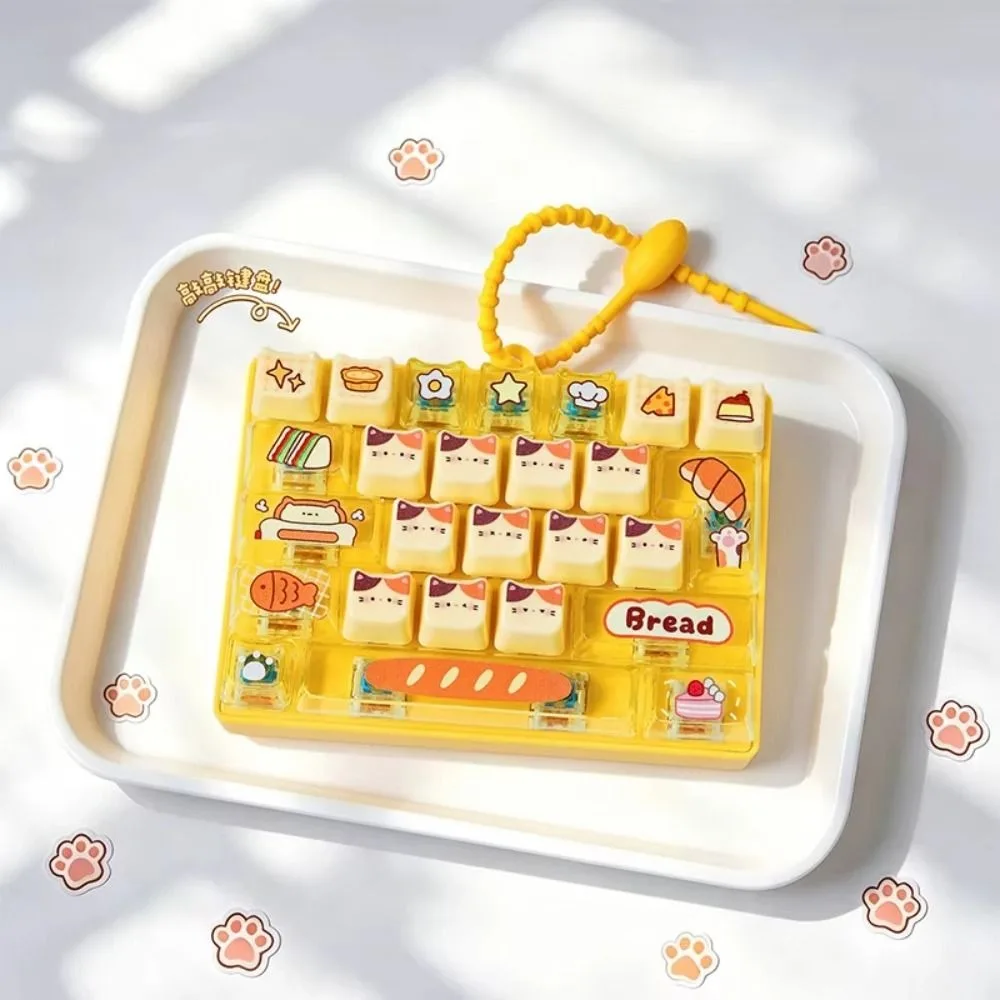 26-Key Decompression Button Transparent Dual-Tone Cute Design Mini Keyboard Pendant Simulation Keyboard Keyboard Keychain