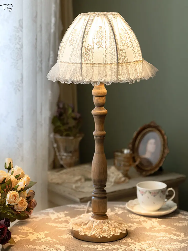 American Country Warm Romantic Solid Wood Table Lamp LED E27 Vintage Bedroom Bedside Desk Lights Home Decor Princess/Girls Room