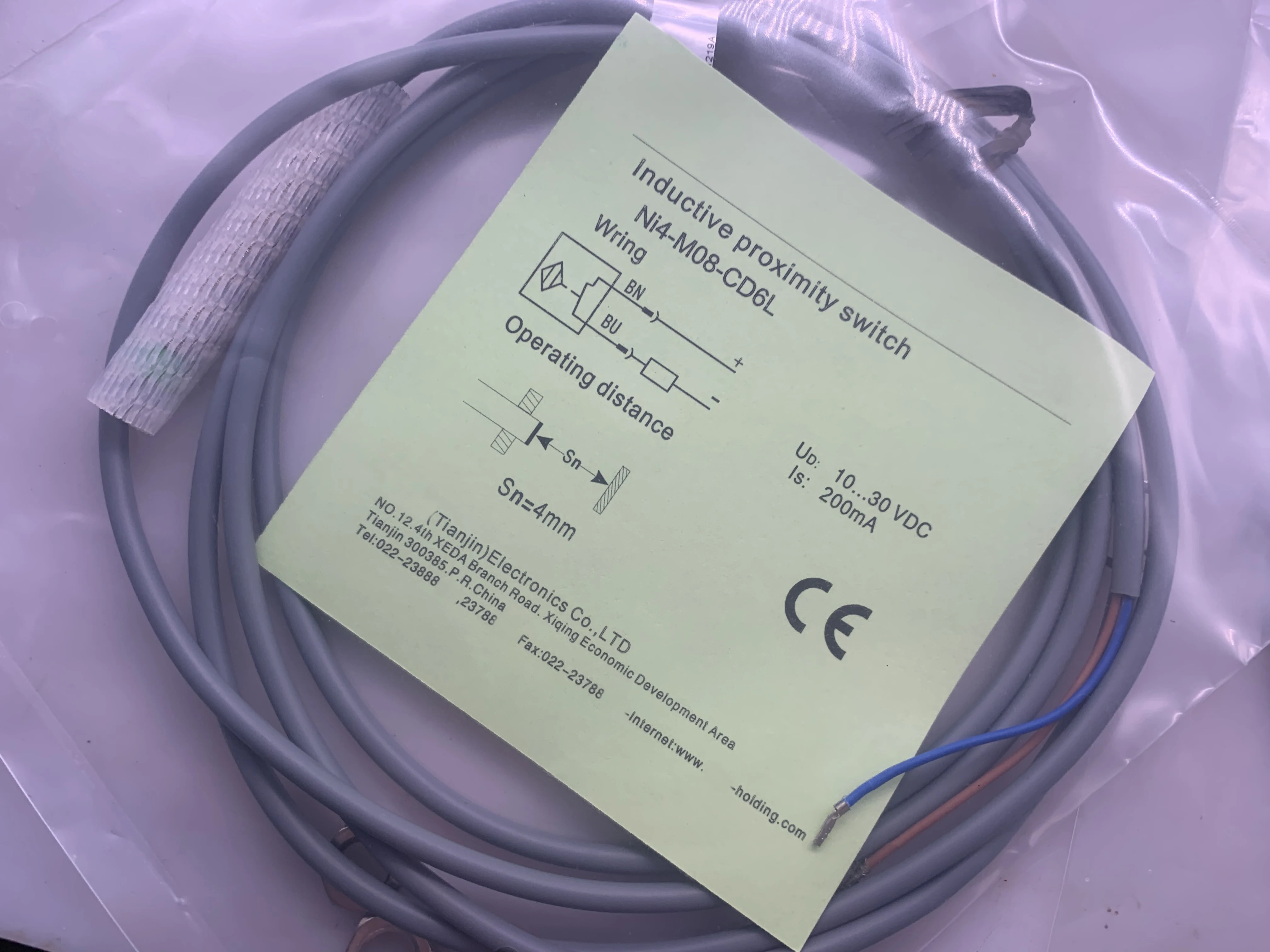 

В наличии: Новый индуктивный датчик приближения NI4-C12-OSA3L. Гарантия 1 год. Высокое качество. От проверенного продавца.