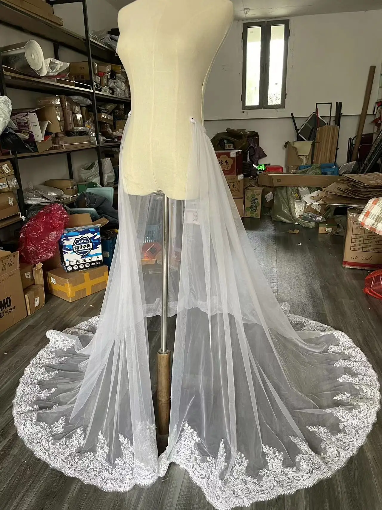 

Real Image Detachable Skirt Train Lace Appliques Edge Soft Tulle Overskirt White Ivory Accessories Custom Made Bridal Underskirt