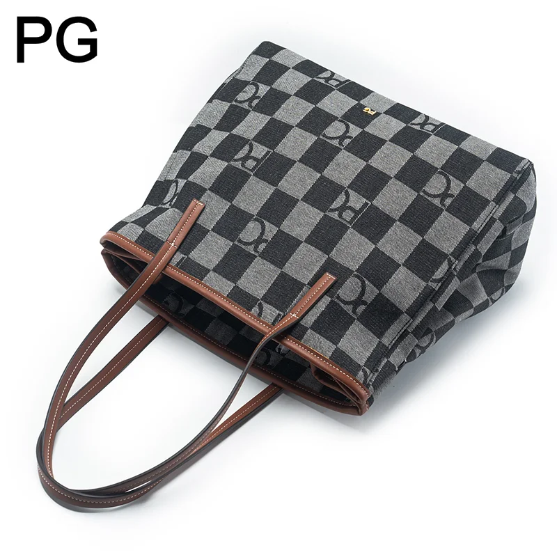 Bolso tipo tote con diseño de tablero de ajedrez, para mujer, de gran capacidad, con detalles en cuero y asa de lona, ideal para el uso diario, para ir al trabajo o para viajar.