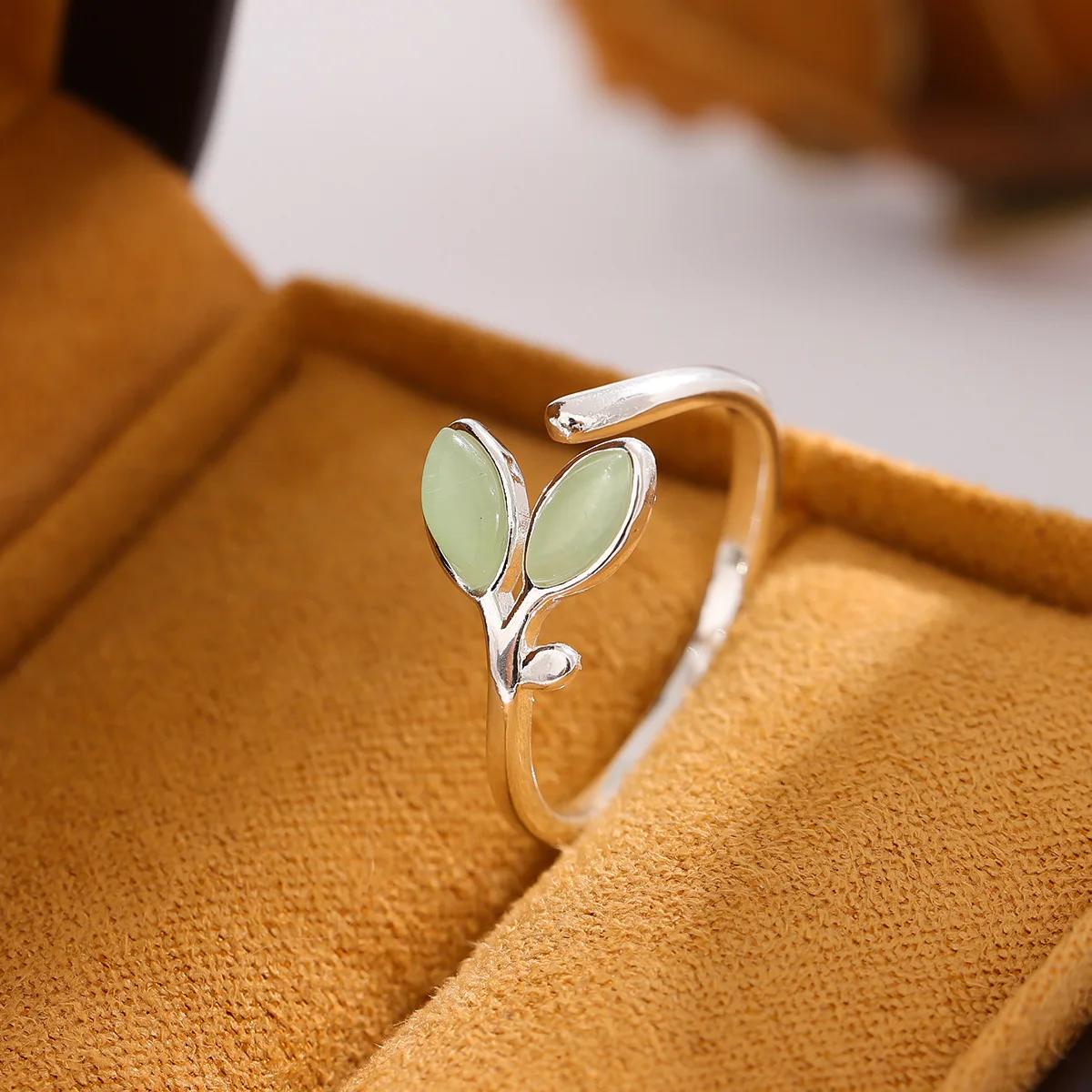 Uini-Tail new hot 925 Tibetan silver art small fresh buds cat's eye opening ring fashion tide flow high quality jewelry  JZ155