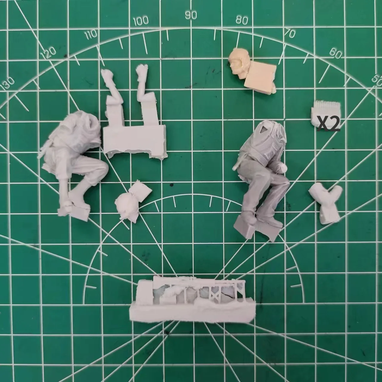 1/35 Resin Figure Assembly Model Kit Vietnam War US Army Helicopter Crew 2 Soldiers Unassembled Unpainted Free Shipping Toys