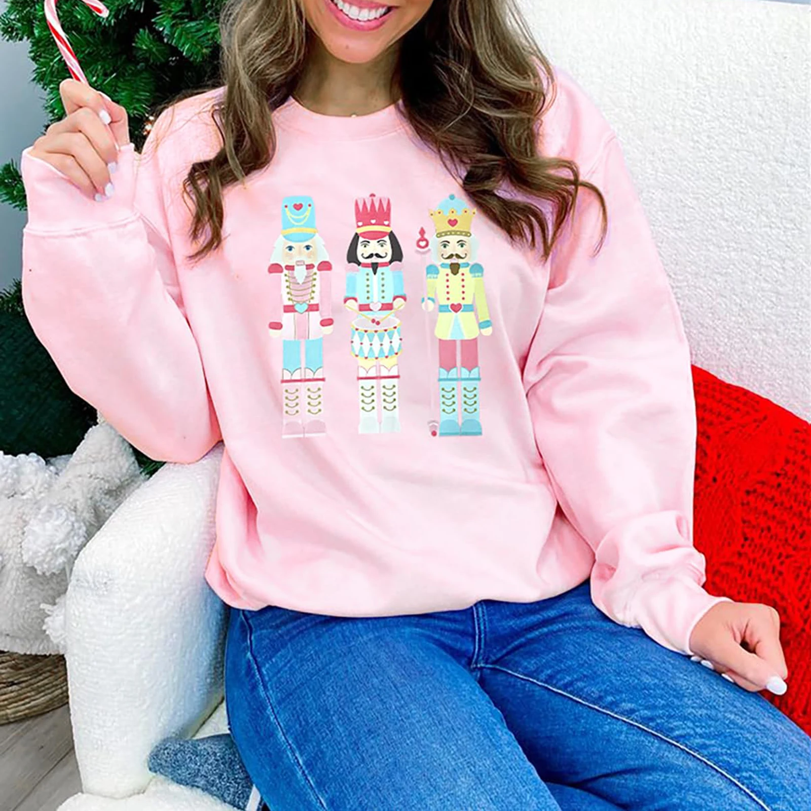 Combhasaki Women's Christmas Loose Fit Sweatshirts Long Sleeve Round Neck Y2K Aesthetic Cartoon Soldiers Print Pullover Tops