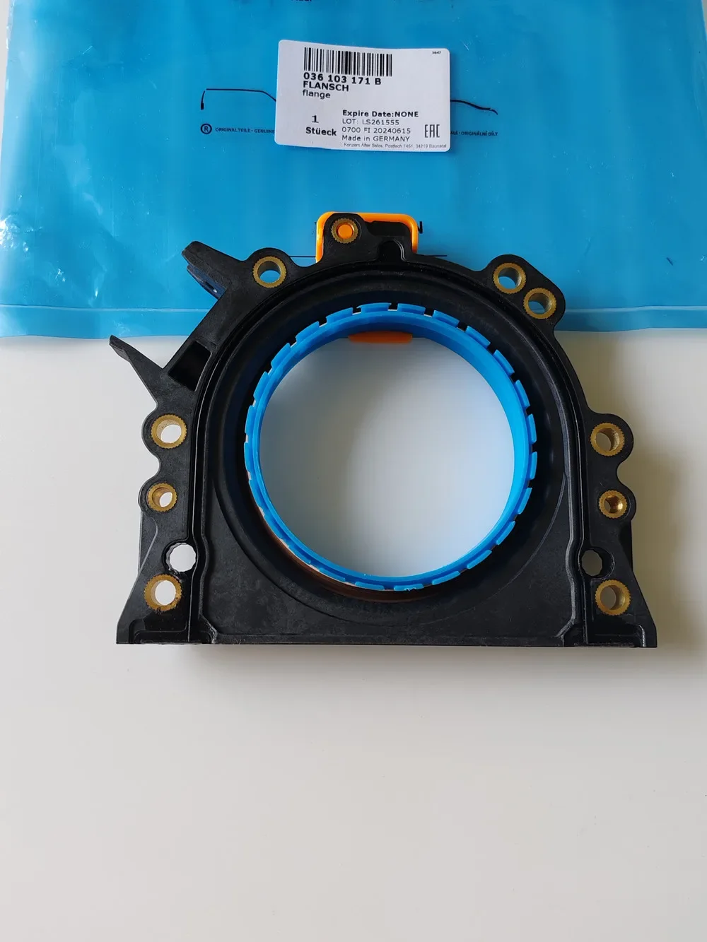 

036103171B 036103171 Комплект OEM заднего сальника коленчатого вала с фланцем для VW Seat Skoda AUDI A1 2011-2014 041103171A 036103171C