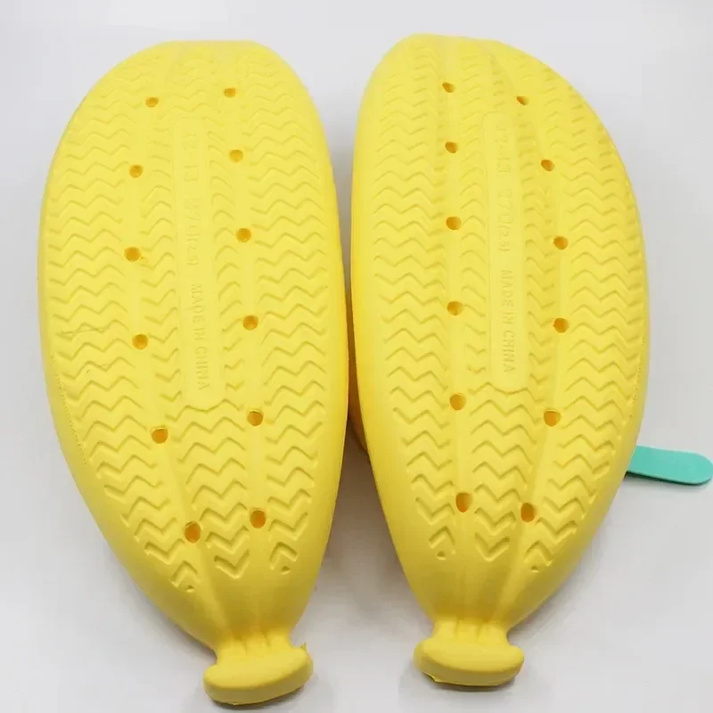 Banana design Flip Flops for Women Men Summer Novelty Slippers Thick Sole Platform Non-Slip Sandals Bathroom Couple Shoes