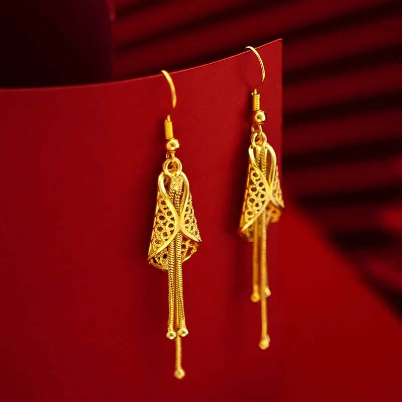 

Summer Cicadas Ringing Earrings Gold Hollow Leaf Design National Wind Sand Theme Female Gift Fashion Jewelry Accessory