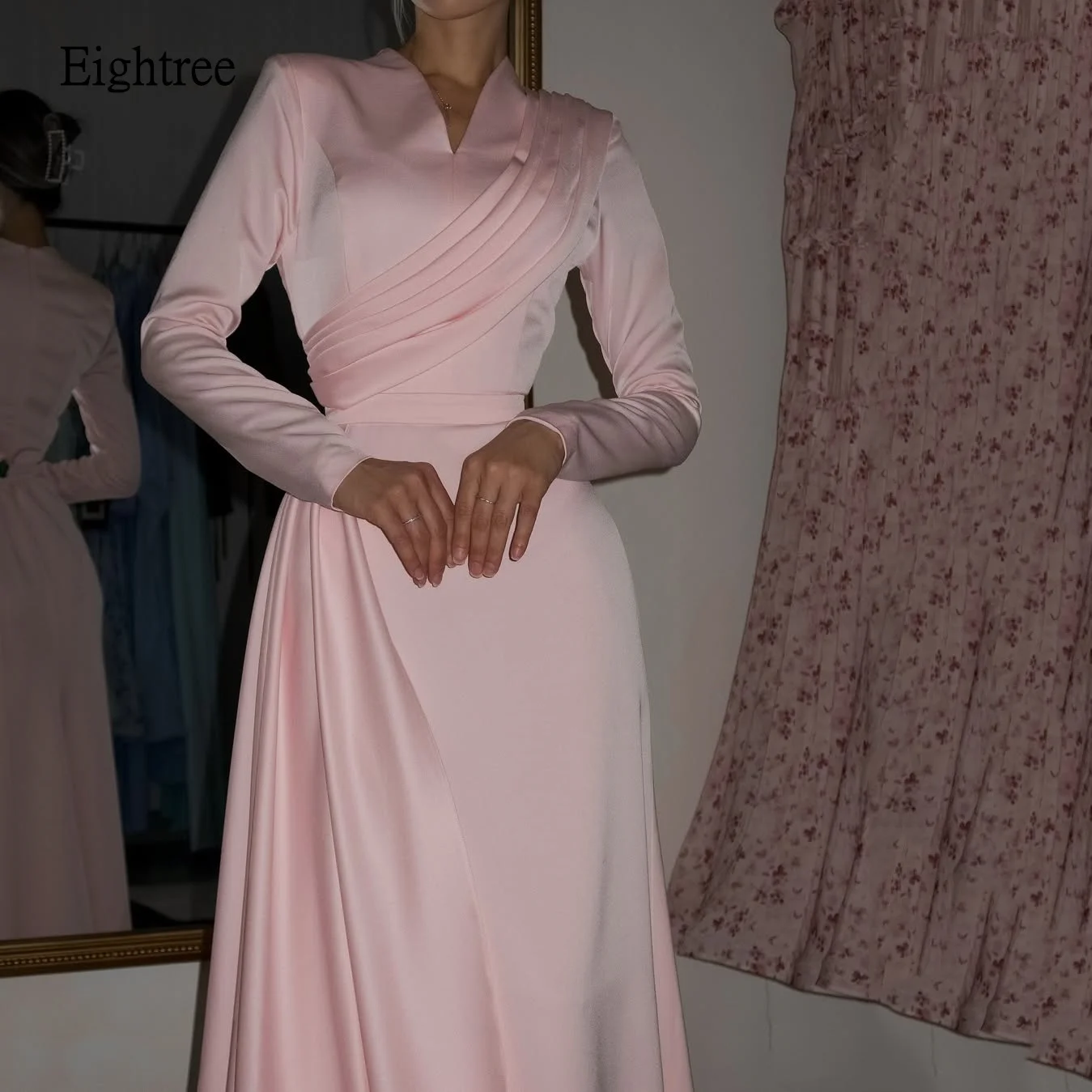 

Eightree Elegant Pink Mermaid Formal Prom Gowns V Neck Long Sleeves Evening Dress Floor Length Party Dresses 2025 Customized
