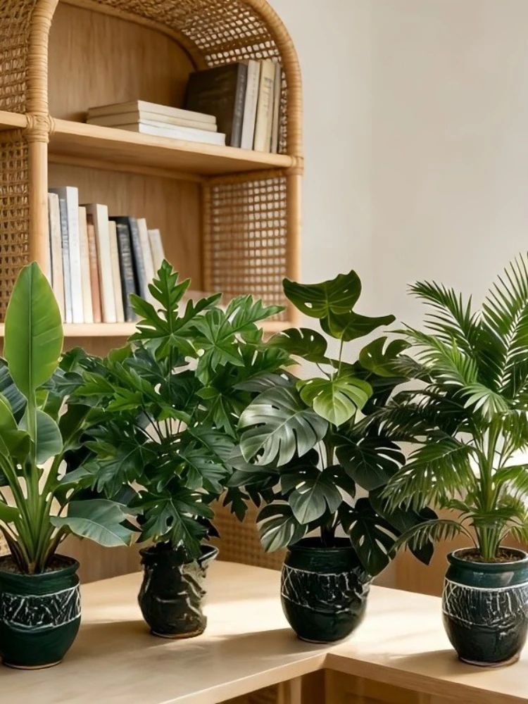 4-teilige Große Künstliche Areca-Palme mit 48 Blättern Tropische Topfpflanzen Geeignet für Innenraum-Gartendekoration