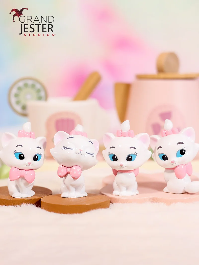 Anime MINISO Disney Marie Cat Mini Figure The-Aristocats Cute Modle Toy Anime Cartoon Doll Car Dsek Decor Collection Gift Kid