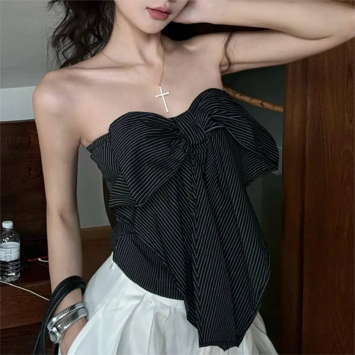 2026 Summer Women Bow Striped Spaghetti Strap Vest Slim Hot Girl Sleeveless Cropped Backless Top For Outdoor Daily Wear