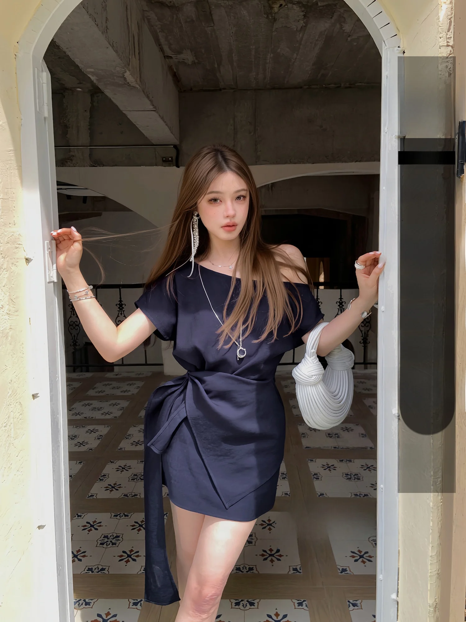 

KAS Original Design ort Sve Драпированная юбка трапециевидной формы с поясом Длинный комплект для похудения Faion Ensemble для женщин 25-35 лет...