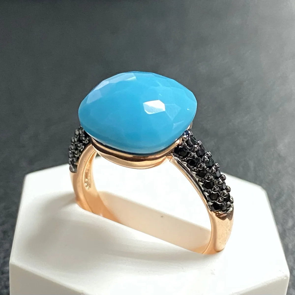 

Turquoise Ring Inlay Black Zircon with Black Gun Plated 12.6mm Flat Crystal Ring for Women Party Fashion Jewelry Gift