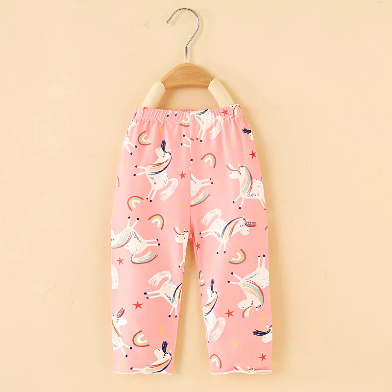 2024 Frühling Sommer Baby Mädchen Leggings Mode Cartoon Muster kurze Hosen für Mädchen trend ige enge Outwear Kleidung 3-8 Jahre