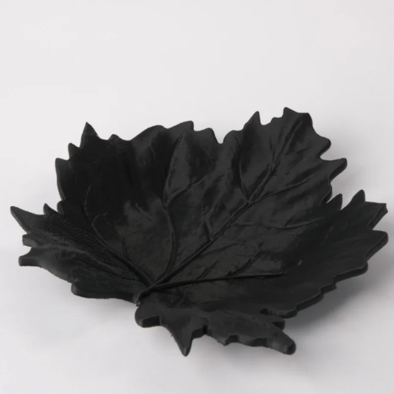 Maple Leaf Shaped Trinket Dish 3D Printed Plastic Plant‑Style Decor Tray Jewelry Organizer for Rings Necklaces Home Table Decor